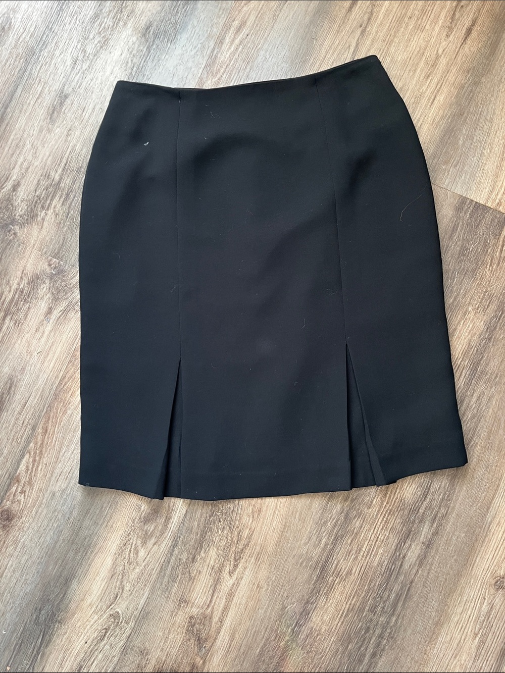 Sarah b Studio Classic Black Women's Pencil Skirt with Front Slits Sz 4